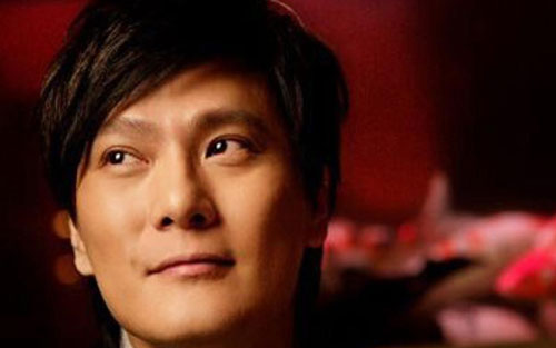 爱就一个字吉他谱,原版张信哲歌曲,简单C调弹唱教学,酷音小伟版六线指弹简谱图