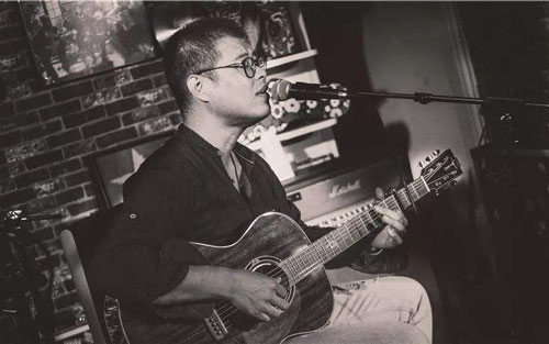 十字路口吉他谱,原版纣王老胡歌曲,简单C调弹唱教学,吉他社版六线指弹简谱图
