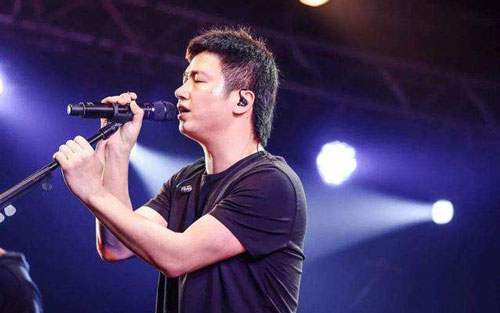 忽然吉他谱,原版李志歌曲,简单D调弹唱教学,深蓝雨吉他版六线指弹简谱图